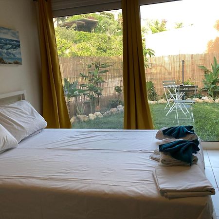 The Banana House Villa ลูร์ดฮาตา ภายนอก รูปภาพ